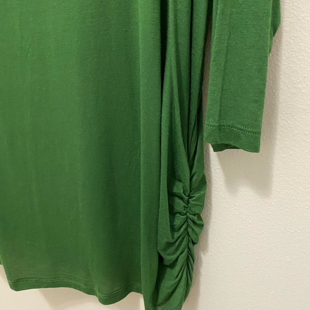 NWT Femme Ladies Green Blouse Size XL Scoop Neck, Gathered sides. - Picture 4 of 11